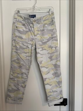 Democracy camo jeans straight leg